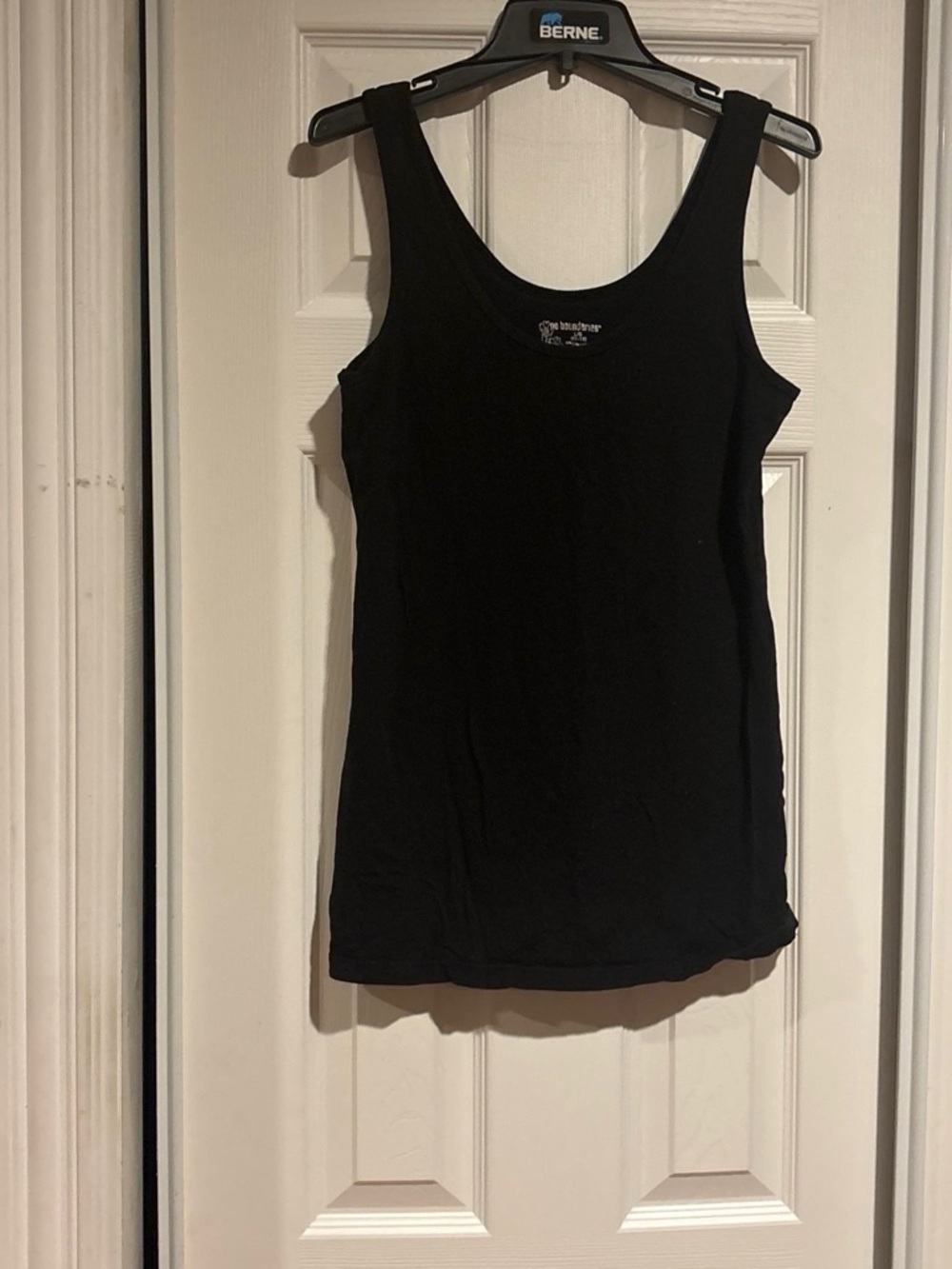 No Boundaries Black Scoop Neck Tank Top